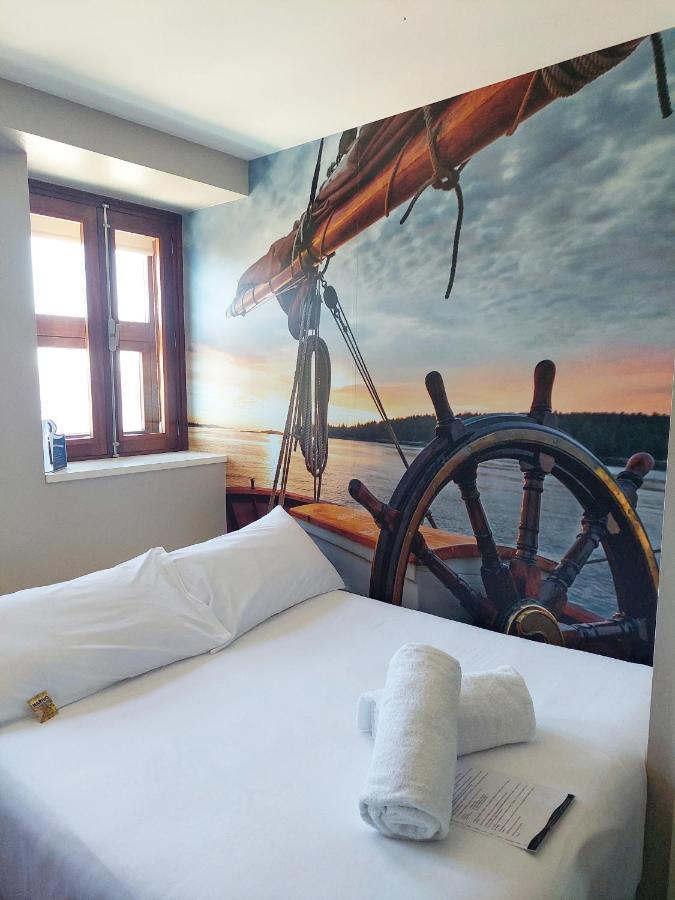 Hotel O Semaforo ฟินิสแตร์เร ภายนอก รูปภาพ